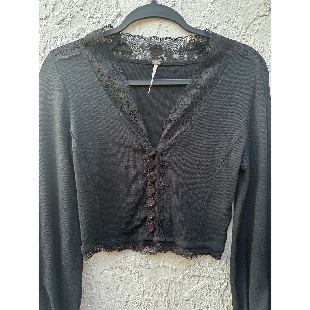 Free People Run With Me Cardi Black Lace Thermal Button Front Crop Top Small - Picture 2 of 6